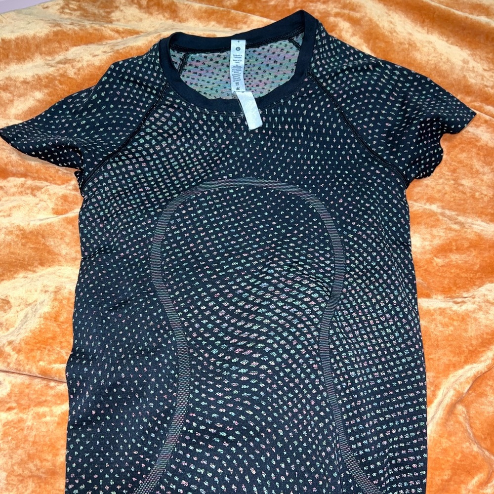 Lululemon swiftly tech